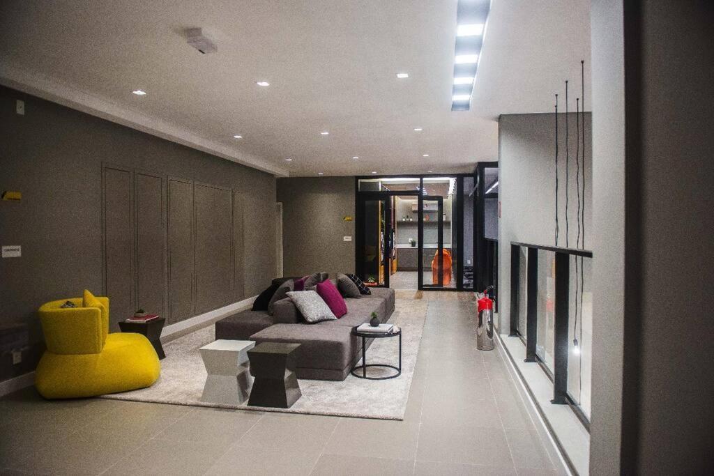 Daire Studio Lindo Com Garagem