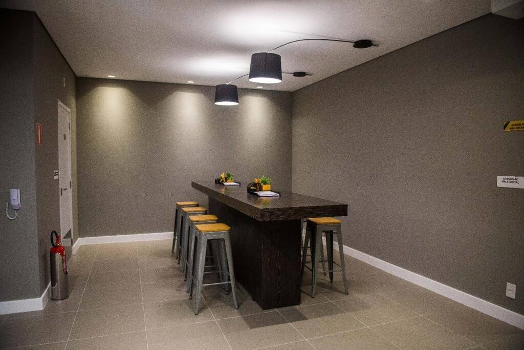 Studio Lindo Com Garagem