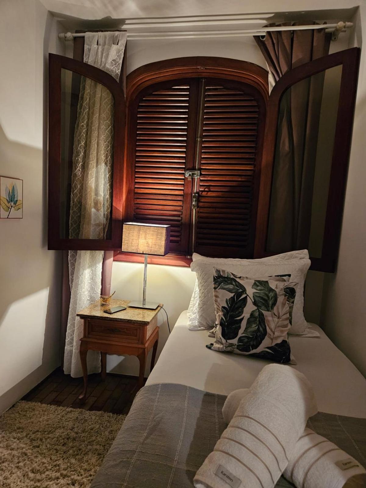 Guest house Aconchegante Privativa Com Garagem, Piscina E Sauna *