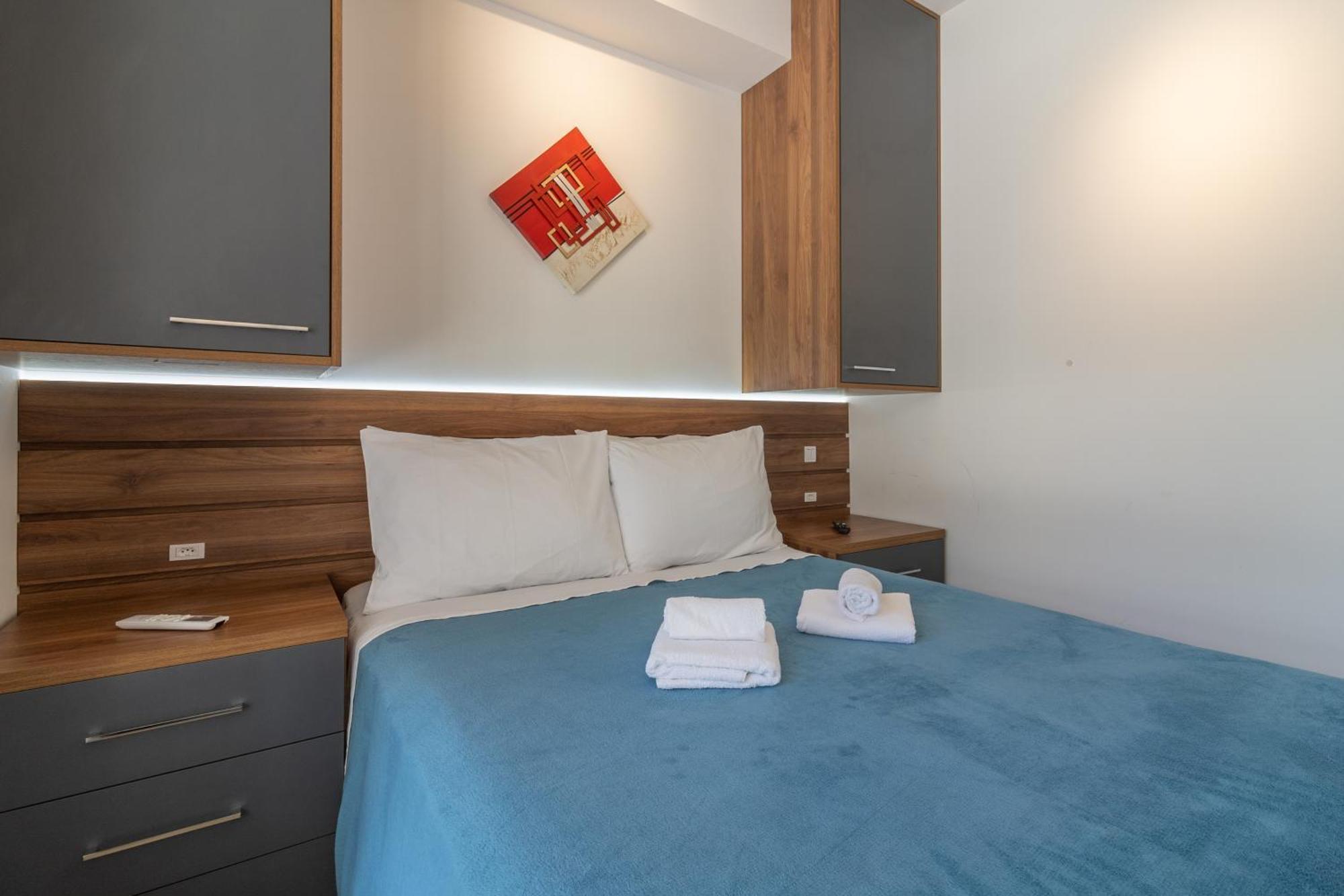 Flat Com Separado E Varanda A 200m Do Metro Madalena Apartment *