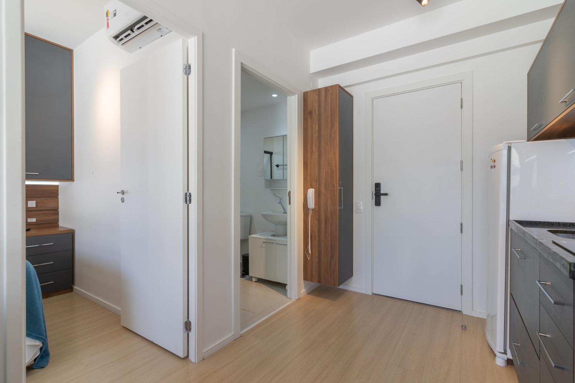 Flat Com Separado E Varanda A 200m Do Metro Madalena Apartment *