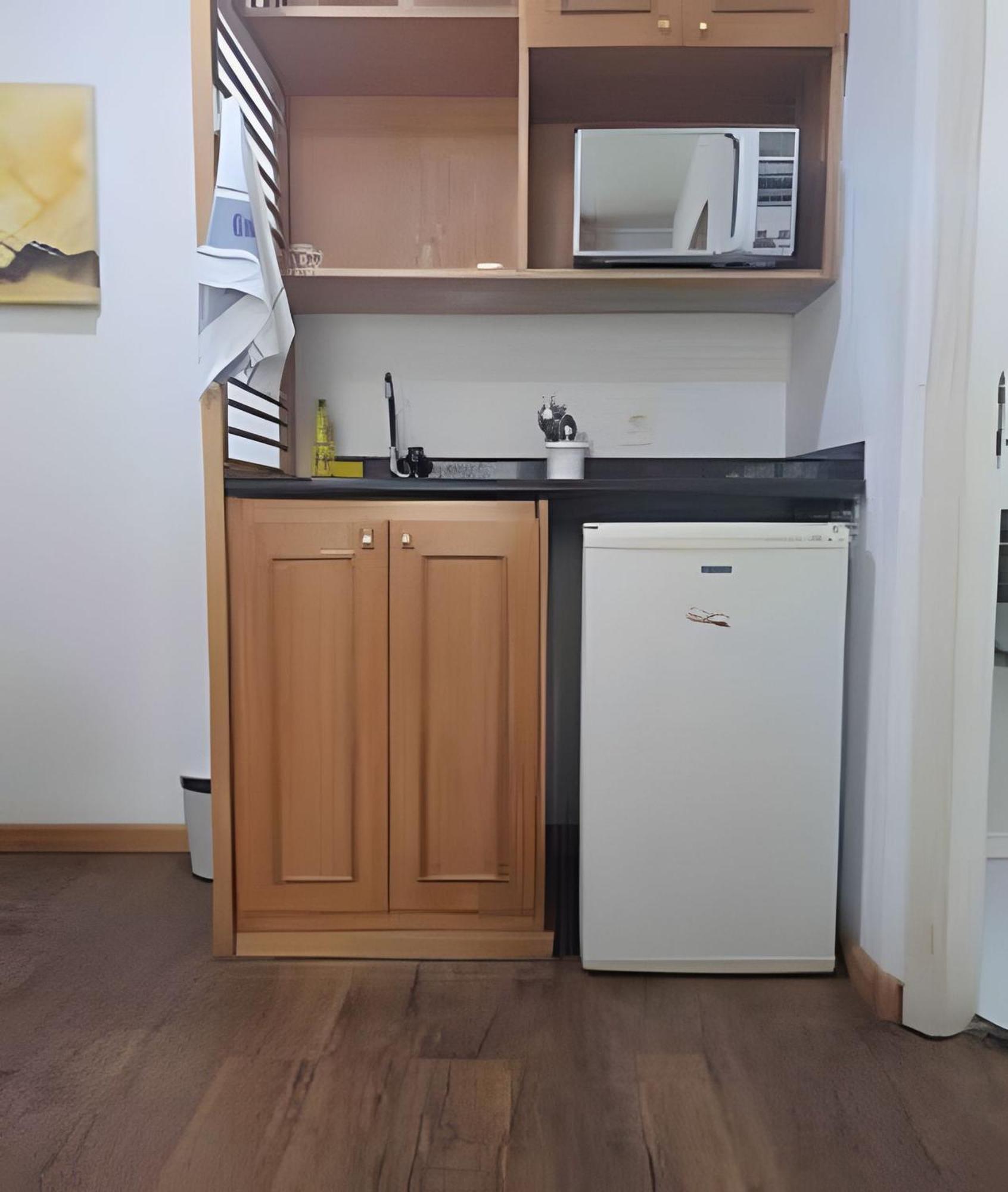 Apartment Flat Bem Localizado Na Regiao De Pinheiros!