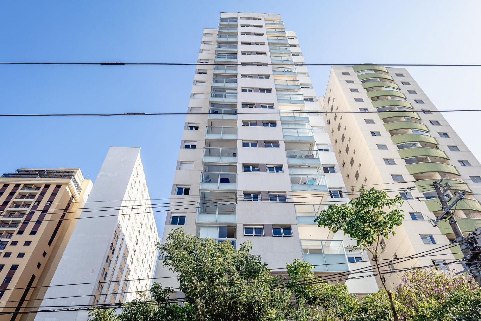 Com Varanda + Vaga De Garagem + Ar Cond. Apartemen Sao Paulo