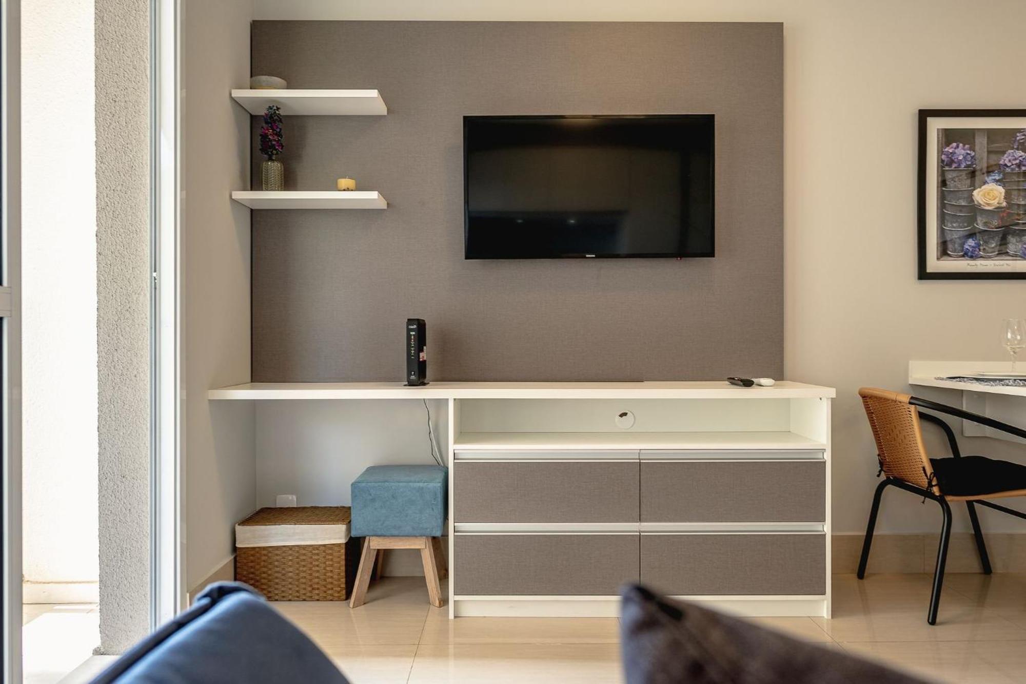 Apartemen Com Varanda + Vaga De Garagem + Ar Cond. *