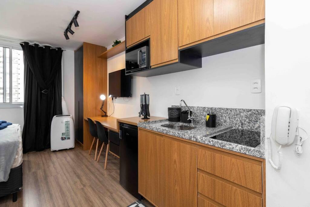 Apartemen Loft Novinho, Ar Condicionado, Ha 200m Do Metro Bras *