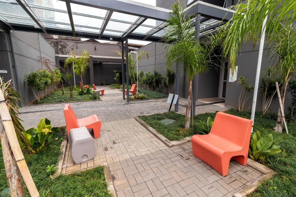 Apartemen Loft Novinho, Ar Condicionado, Ha 200m Do Metro Bras *