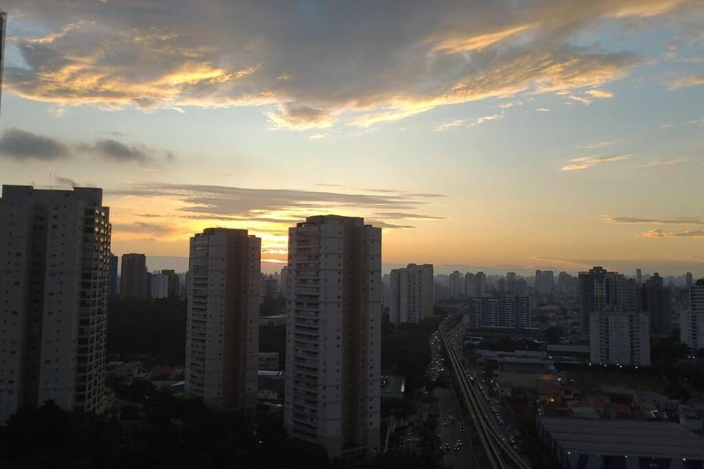 Apto Ao Lado Do Metro De Sp * Sao Paulo