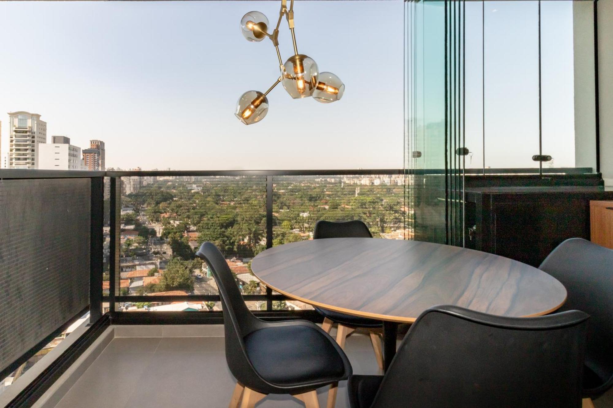 Charme Pinheiros E Jardins Com Piscina, Cama Queen Apartemen