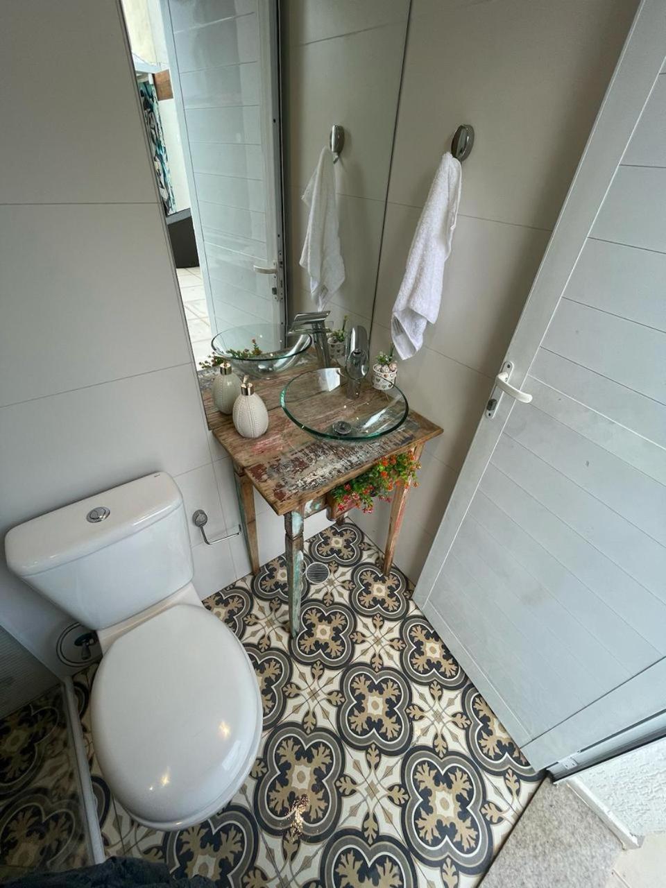 Linda Casa Com Piscina Em Villa