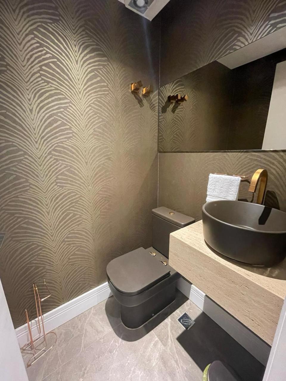 Linda Casa Com Piscina Em Villa *
