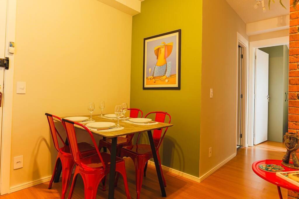 Aptobomretiropinacoteca Apartemen *