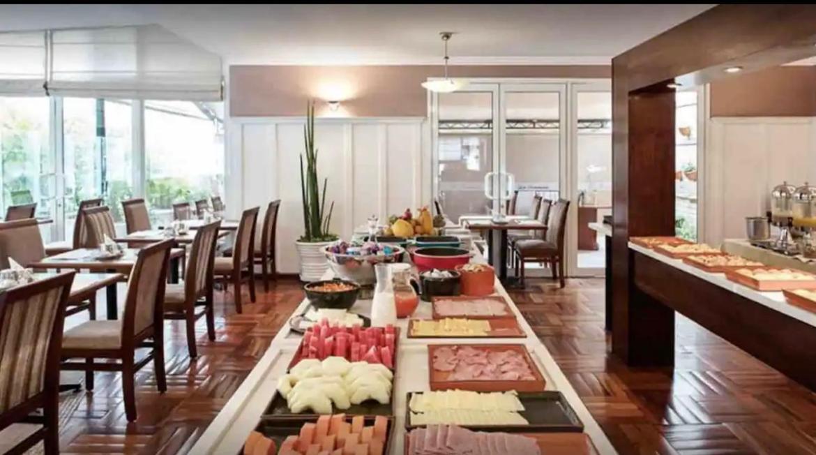 Flat No Mercure Olimpia - Sem Cafe - Acomodacao Particular Apartment