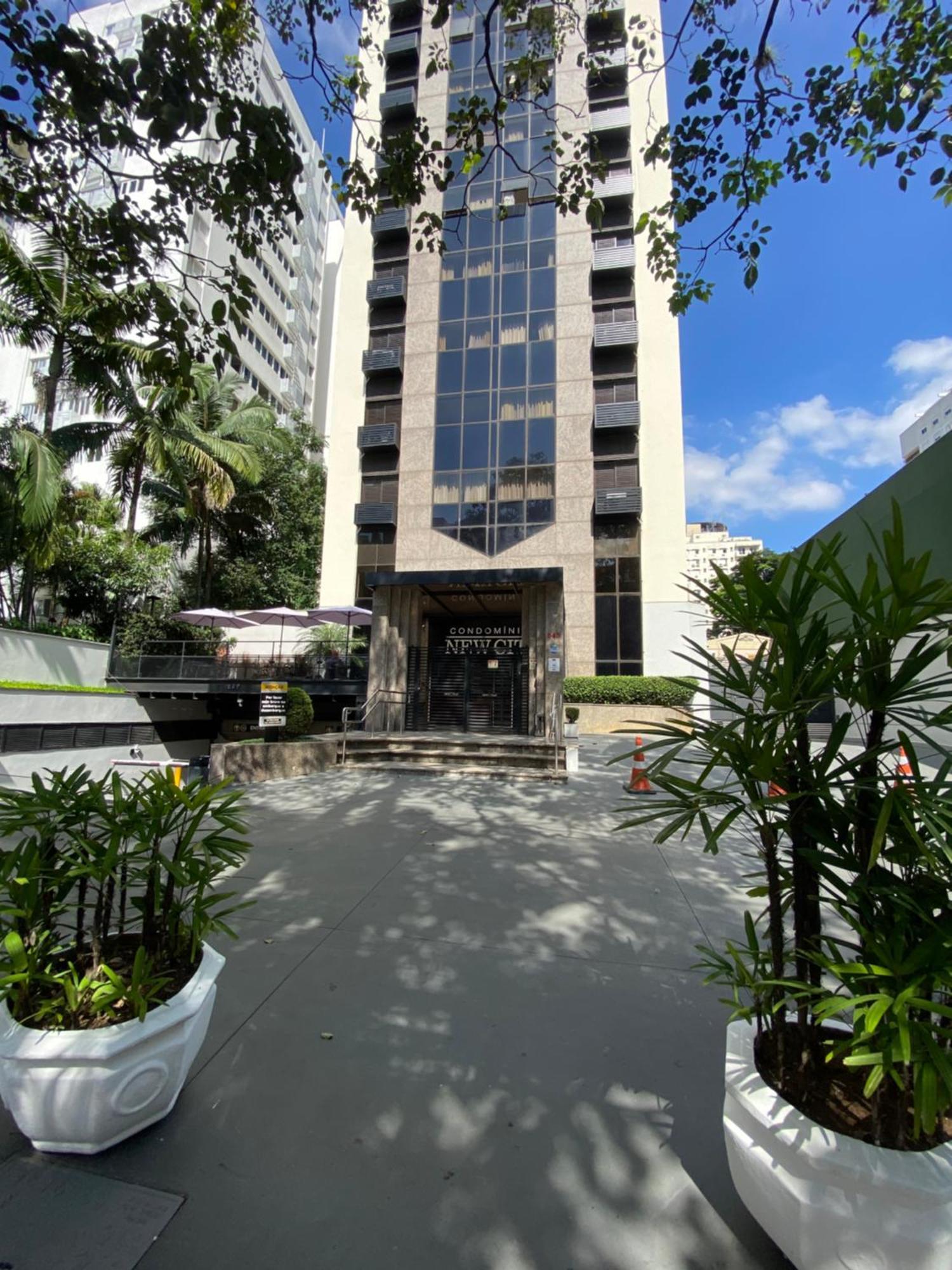 Flat Itaim-bibi - Localizacao Impar * Sao Paulo