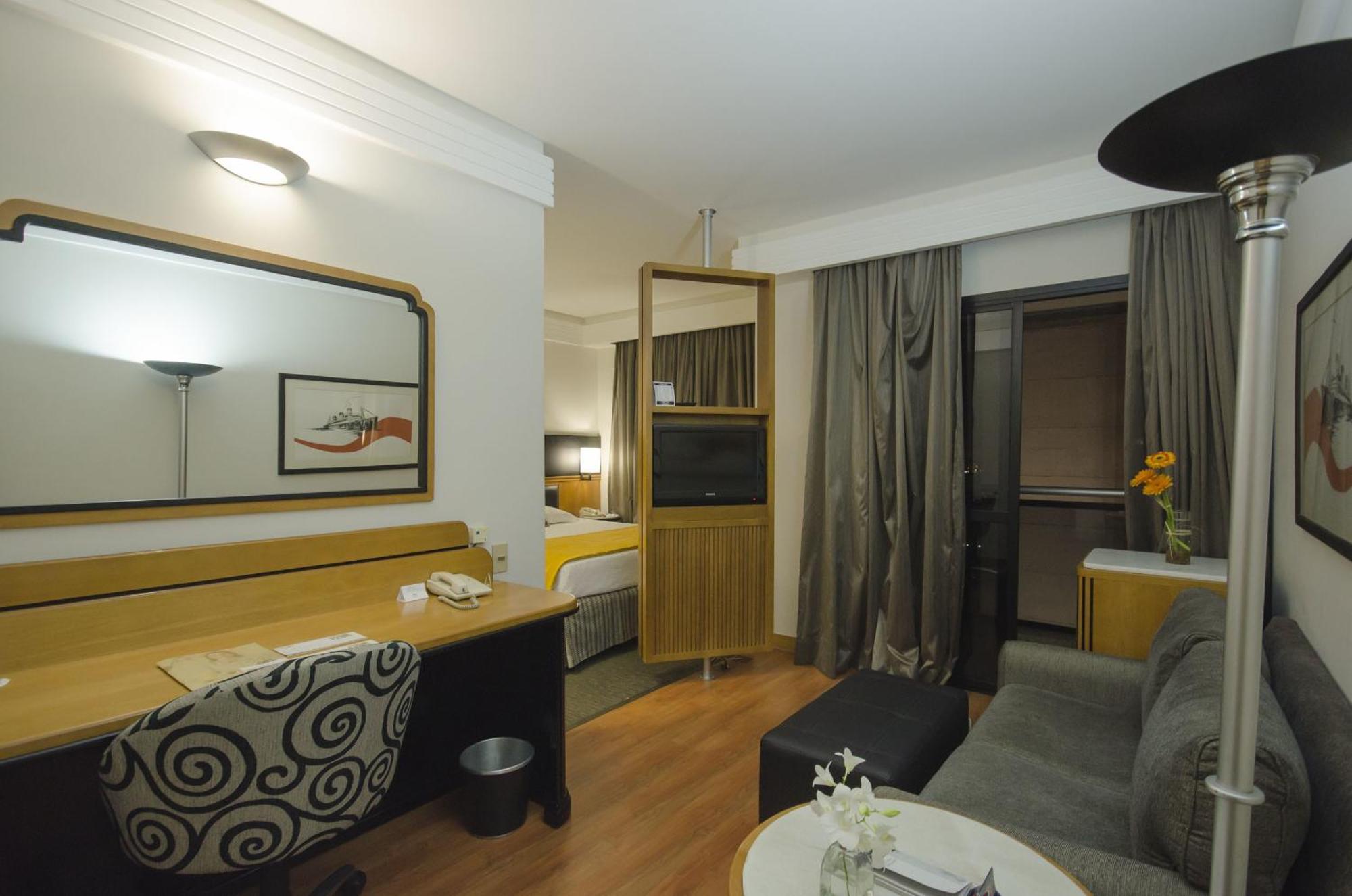 Estanplaza International Hotel