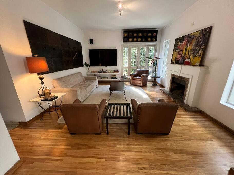 Charmosa Casa 4 No Jd Europa Villa *