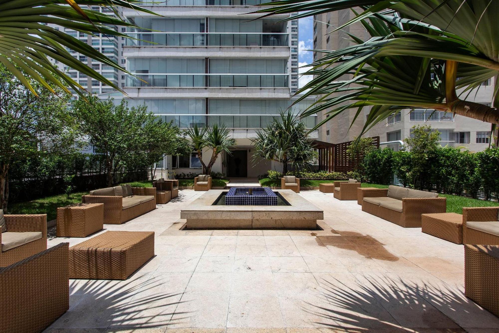 Affinity For Life Apartment