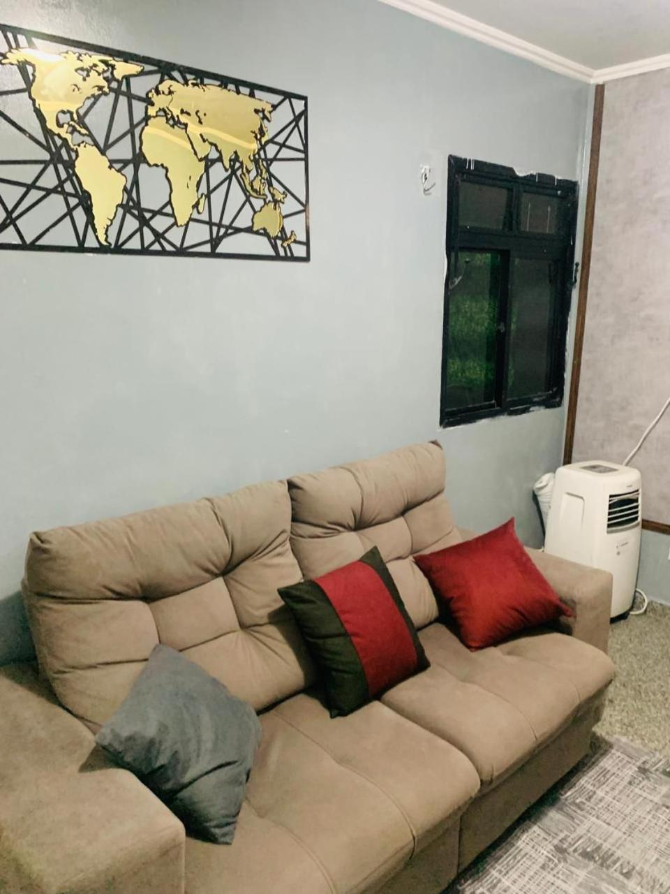 Bras, Rua Tiers, Ap Vautier, 7 Pessoas, 2 Quartos, Pe Na Feirinha Da Madrugada, Cozinha