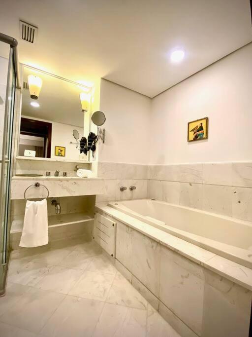 Daire George V Itaim Alto Padrao 2suites By Mob Sao Paulo