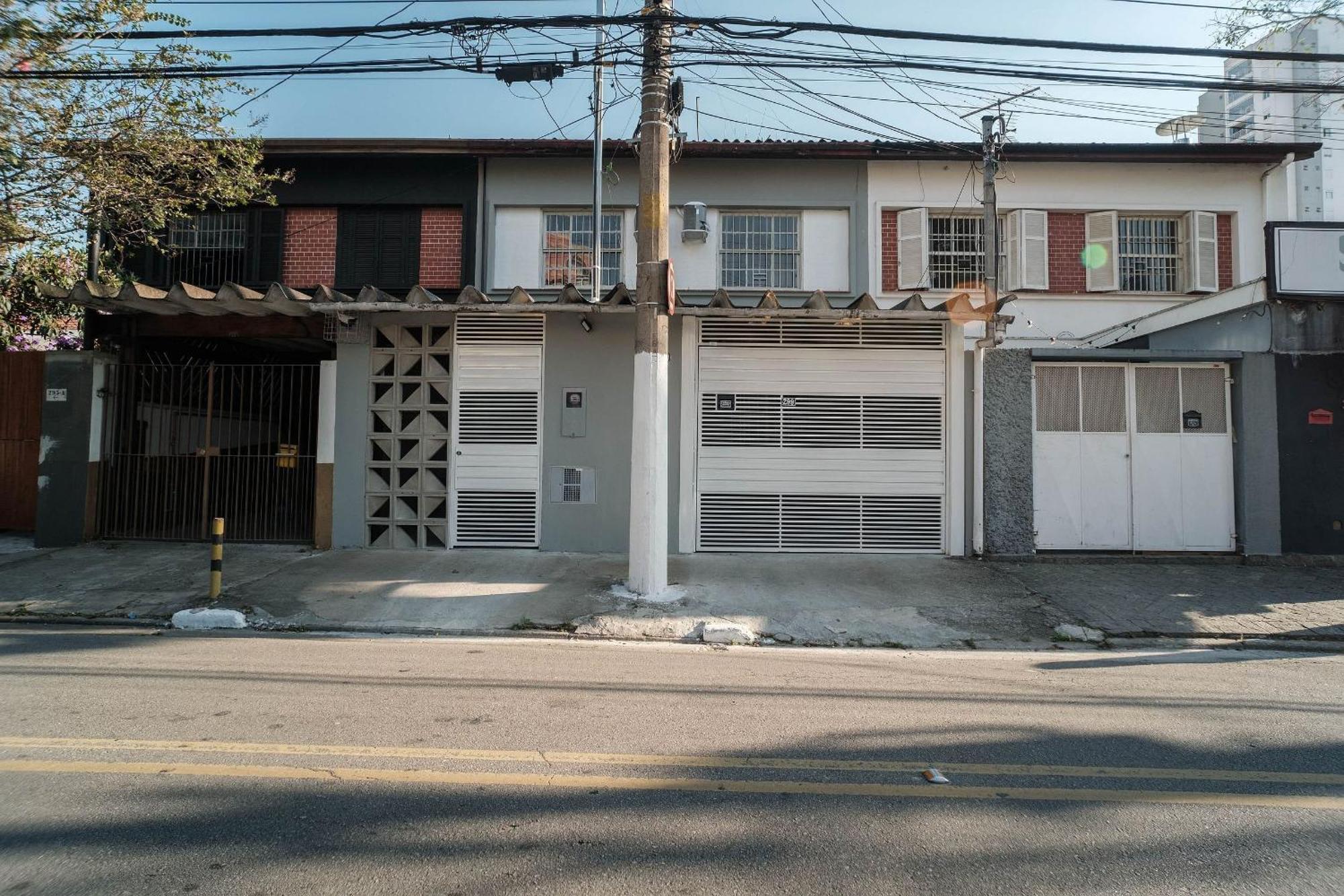 Hlive Consulado