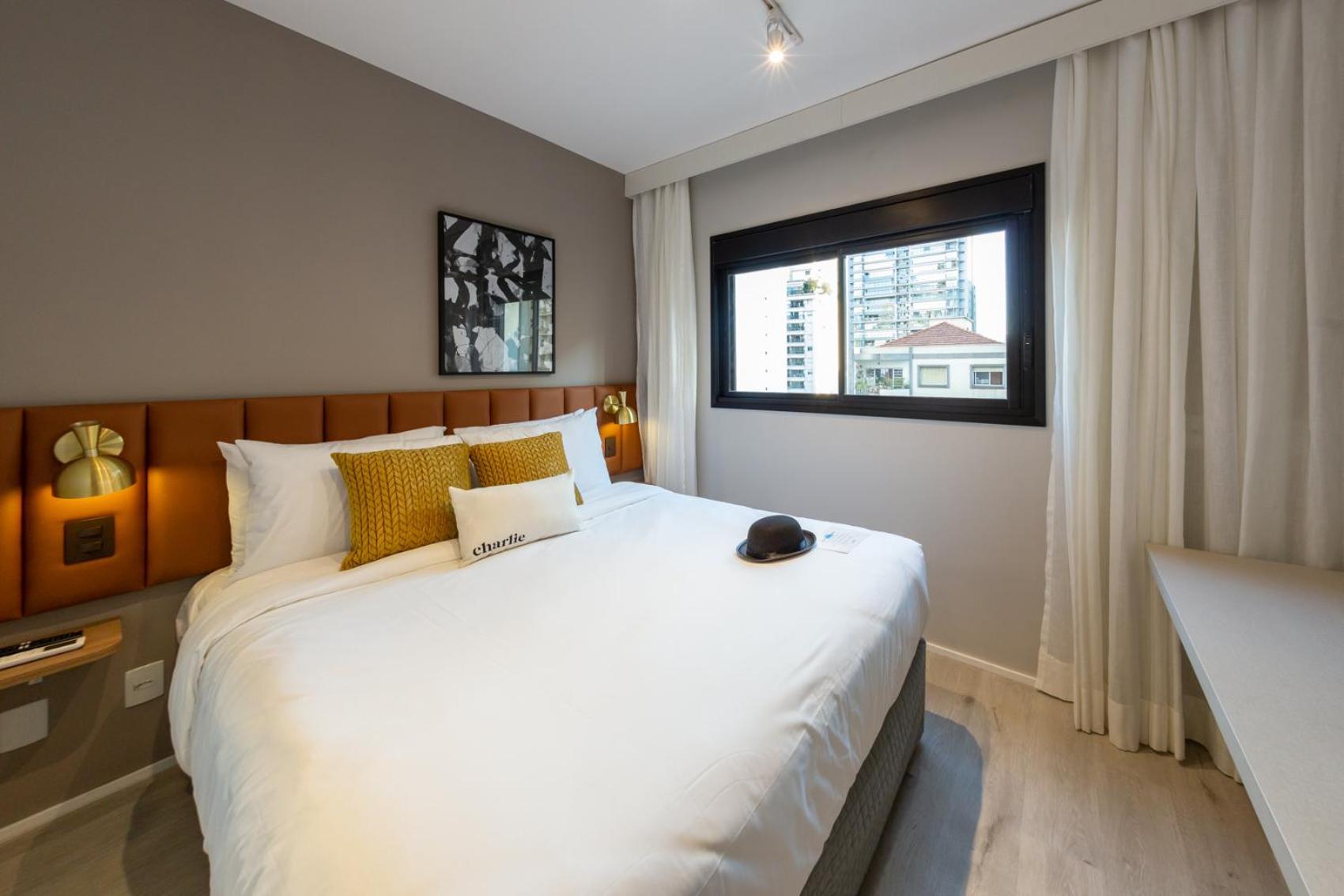 Charlie Contemporaneo Jardins Essential