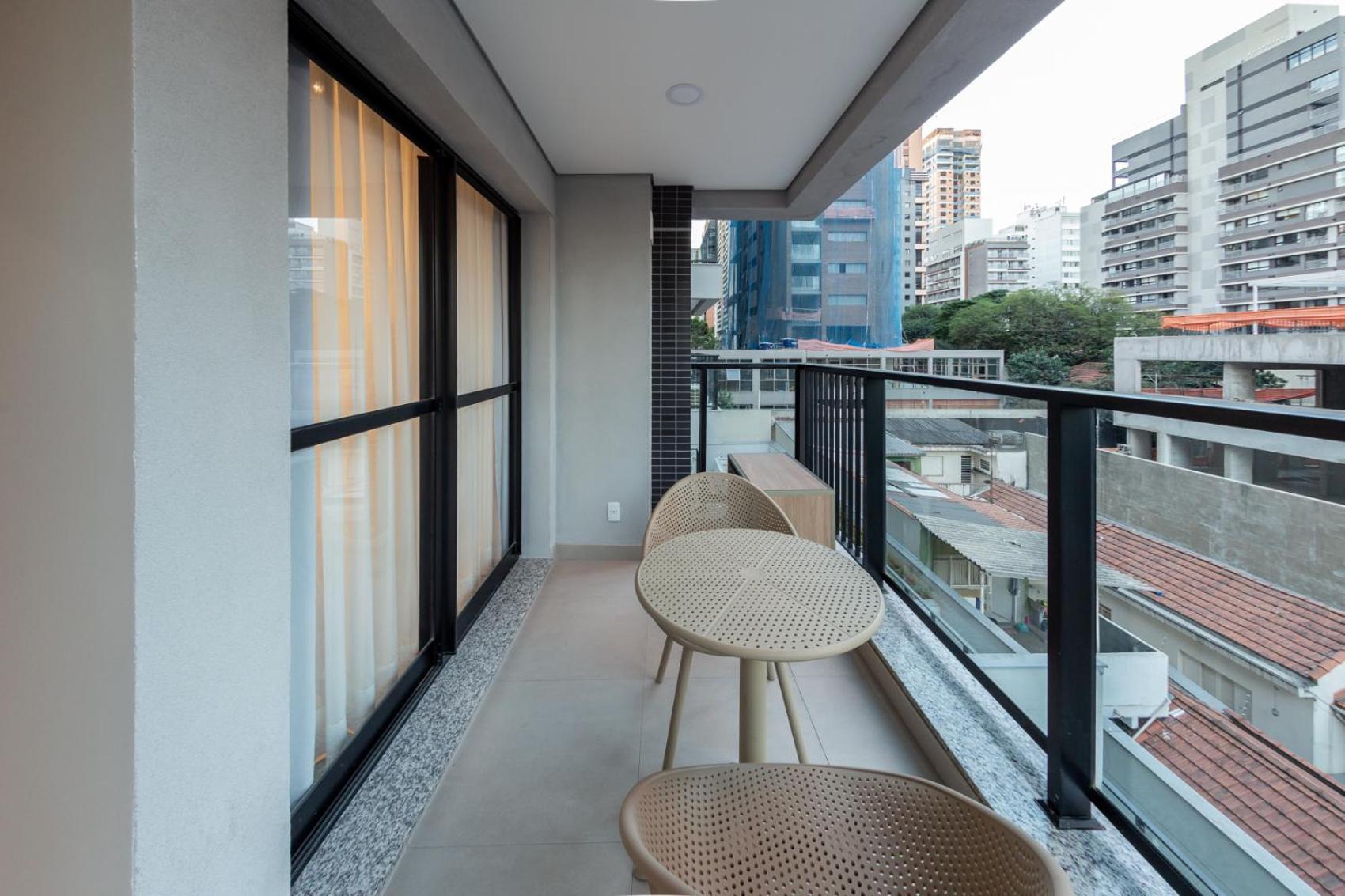 Charlie Contemporaneo Jardins Essential Sao Paulo