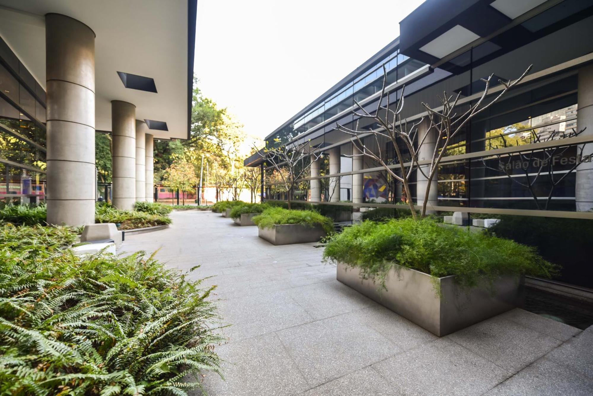 Edificio Setin Republica Downtown: Charming With Pool & Gym Apartment Sao Paulo