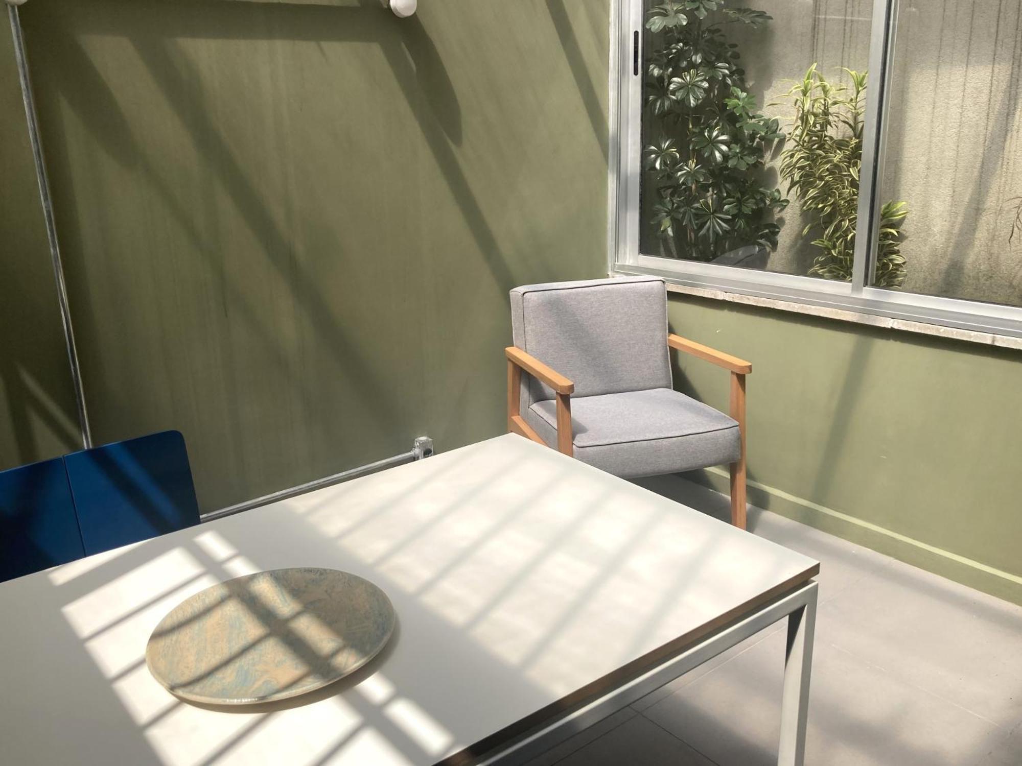 Alice Thome Apartment