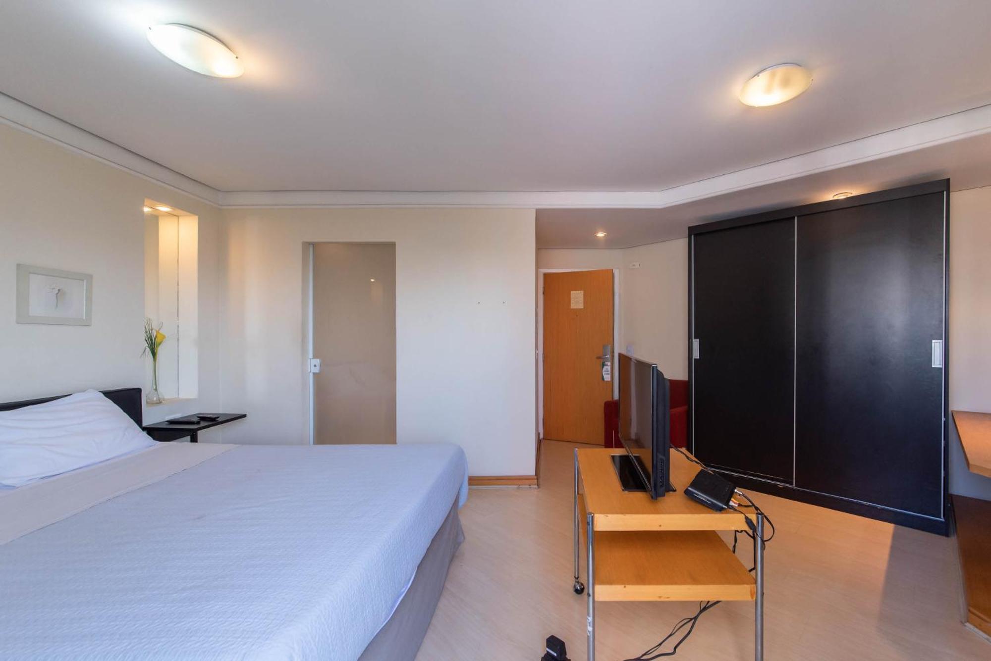 Flat Na Rua Sena Madureira - Bienal Apartamento *