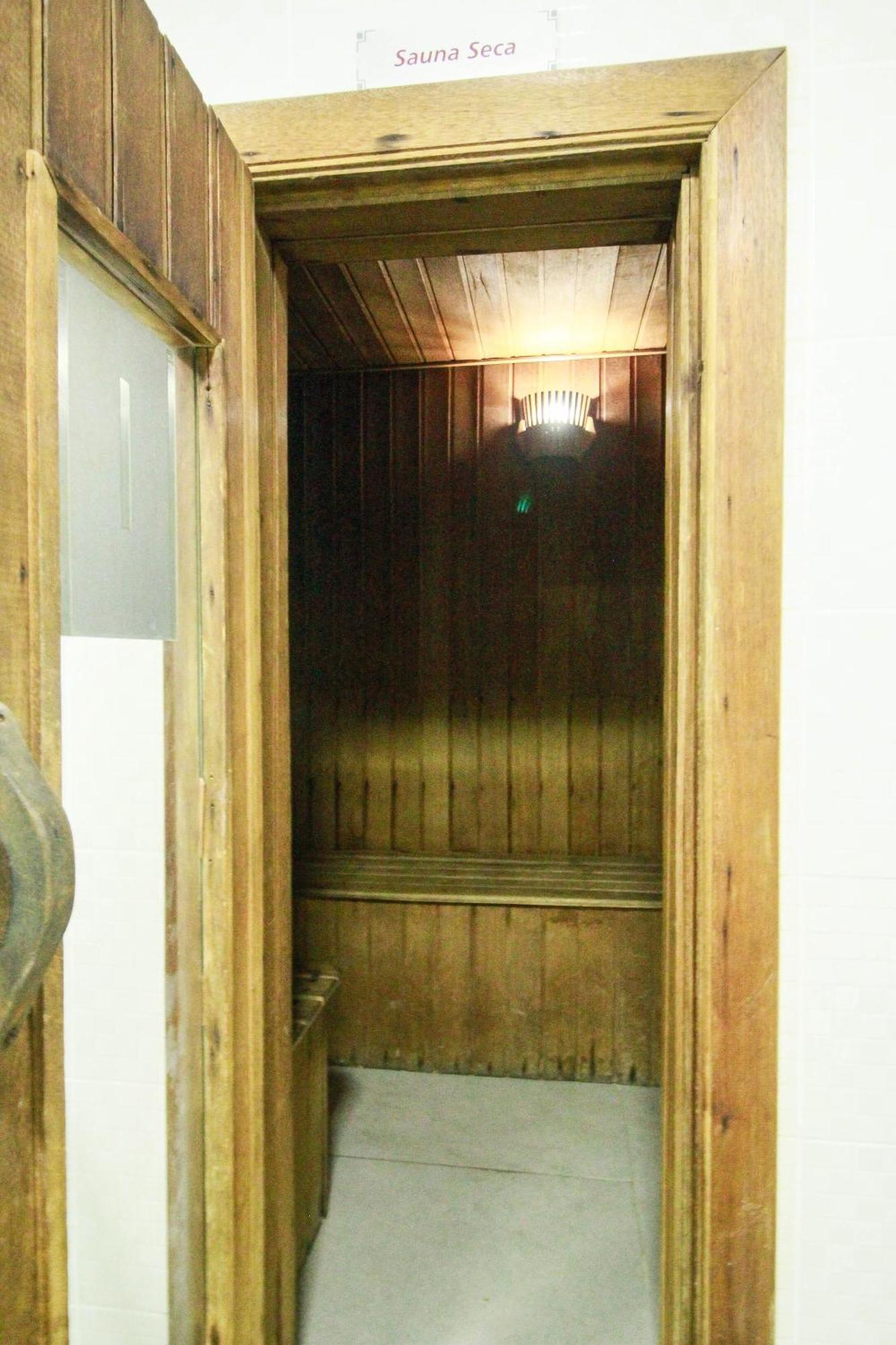 Duplex Place Vendome! Moema, 58m2, Amplo, Conforto, Luxo! Servicos, Estacionamento, Internet, Metro! Sao Paulo