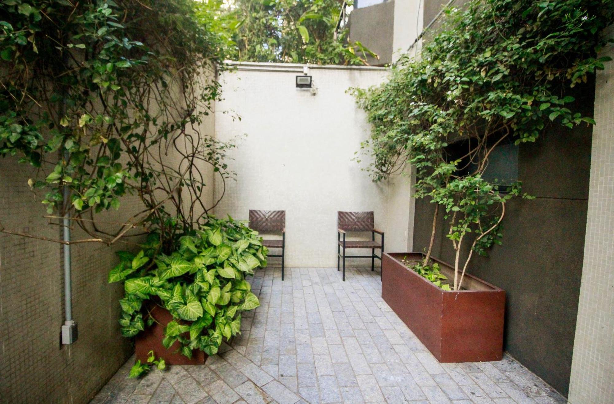 Apartment Duplex Place Vendome! Moema, 58m2, Amplo, Conforto, Luxo! Servicos, Estacionamento, Internet, Metro! Sao Paulo