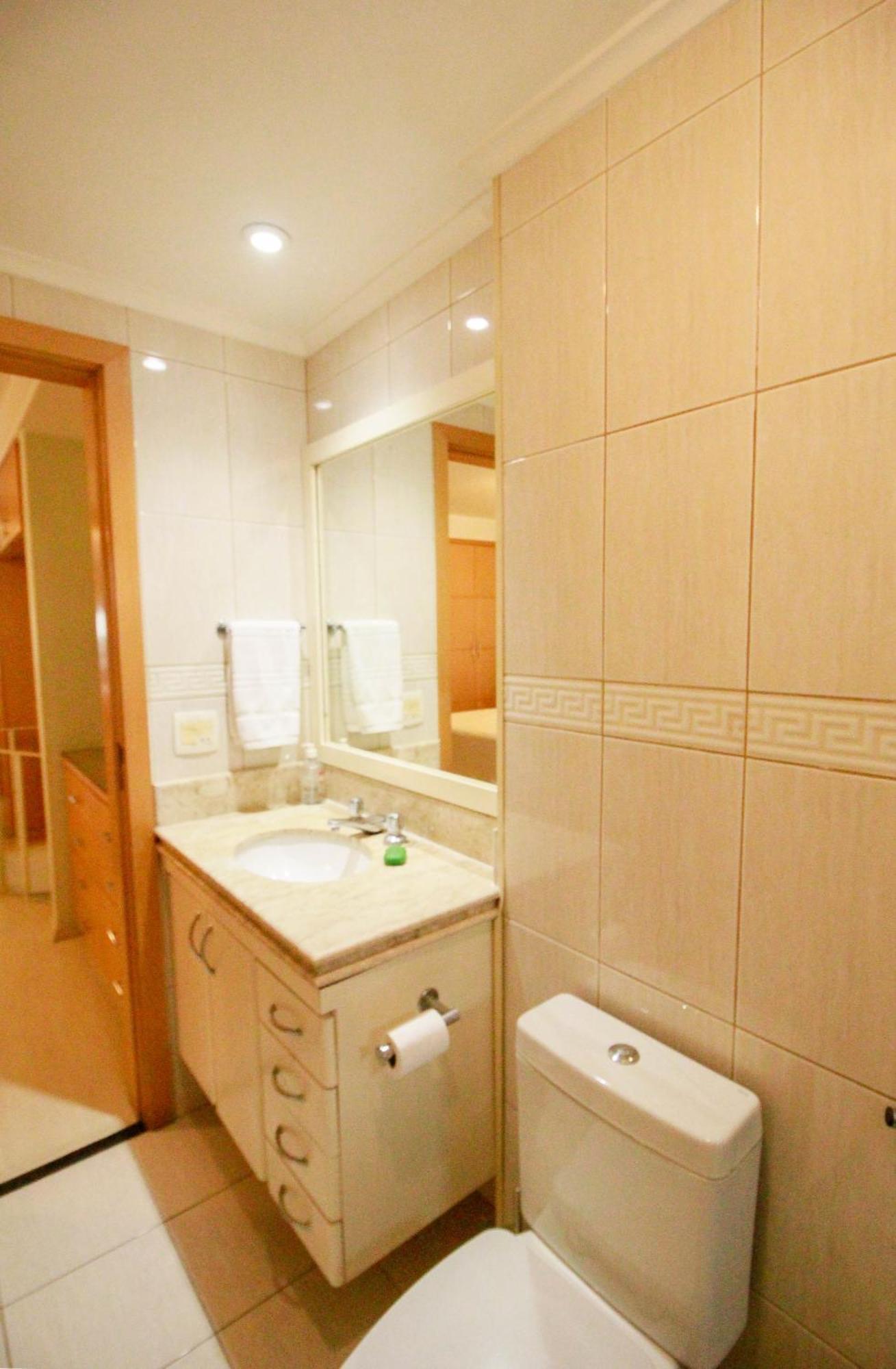 Duplex Place Vendome! Moema, 58m2, Amplo, Conforto, Luxo! Servicos, Estacionamento, Internet, Metro!
