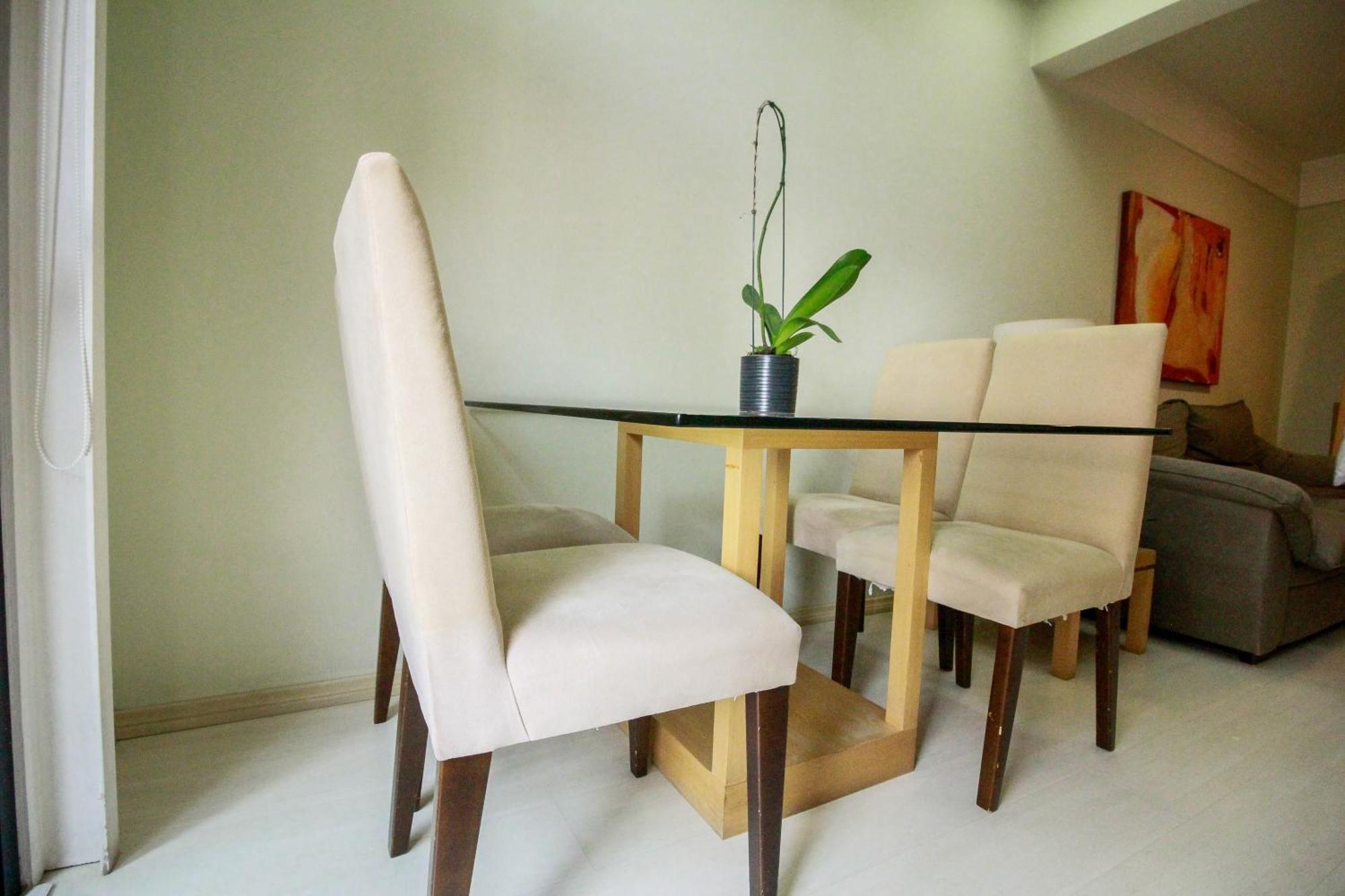 Duplex Place Vendome! Moema, 58m2, Amplo, Conforto, Luxo! Servicos, Estacionamento, Internet, Metro!