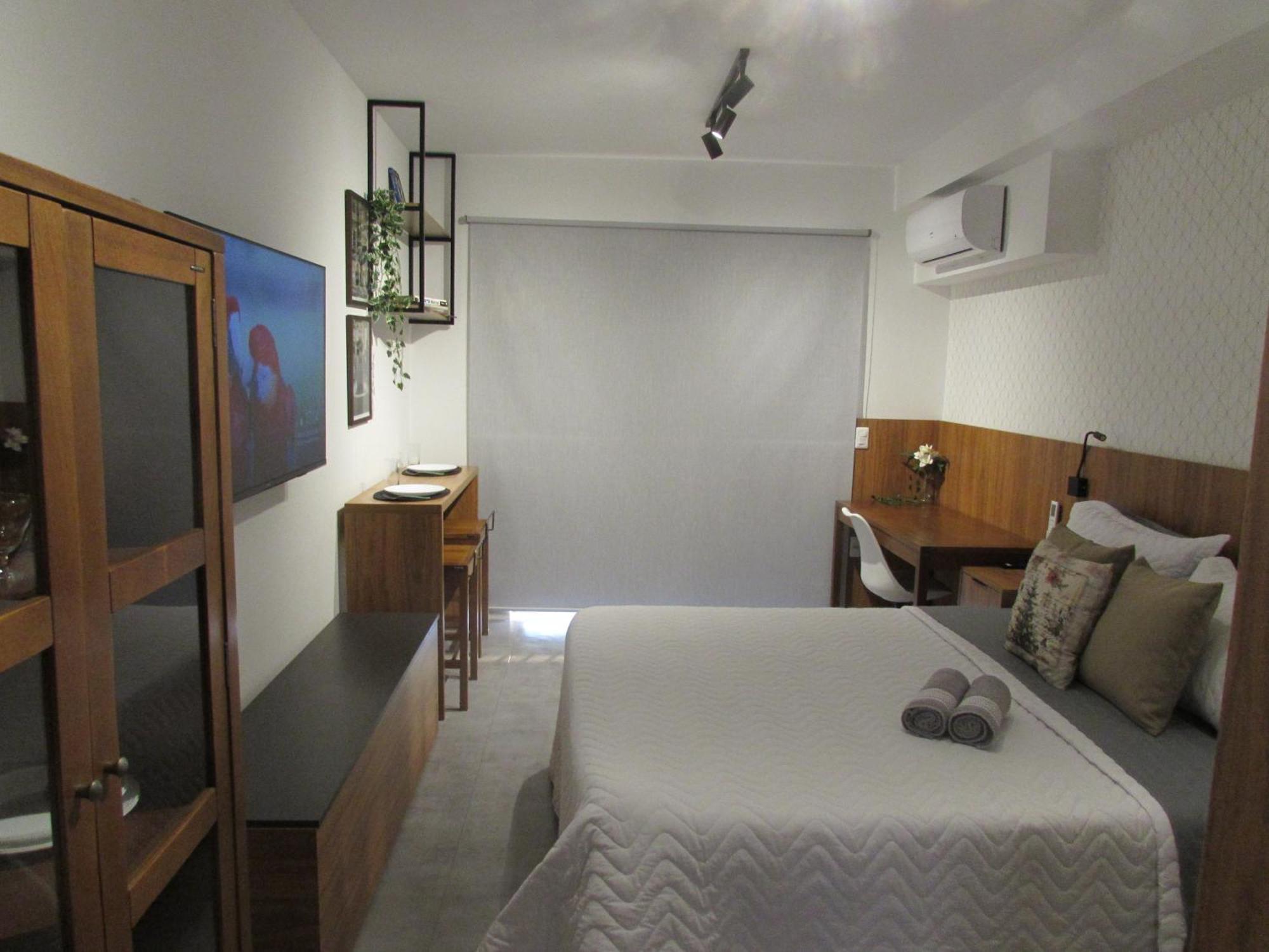 Houx , Metro Faria Lima, Pinheiros-sp Sao Paulo