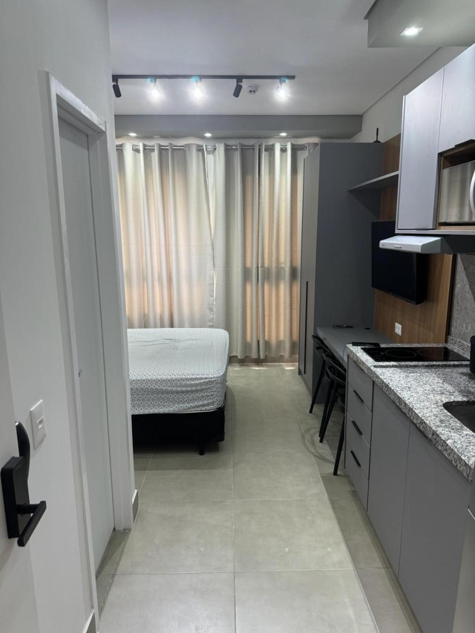 Cama Queen Apartment *