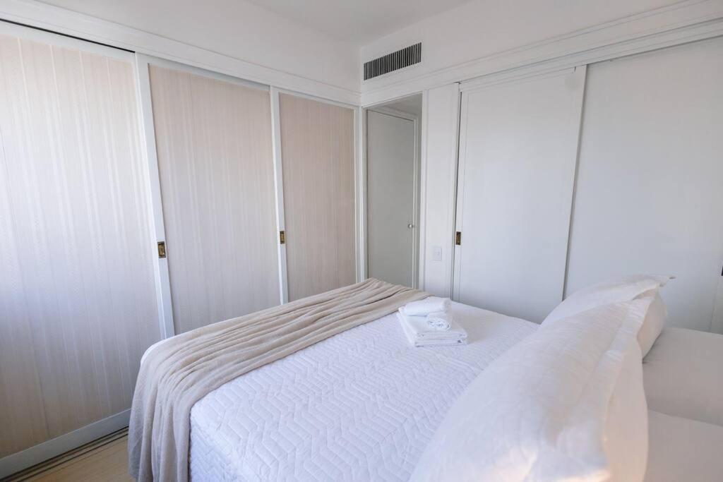 Apartment Flat 1712 - 1712 •le Premier Jd. Paulista