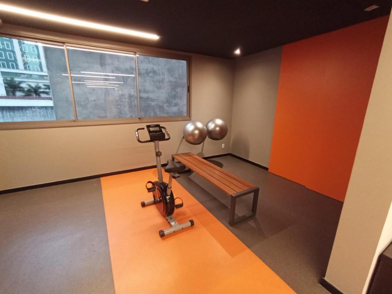 Completo Consolacao-perto Avenida Paulista Apartment