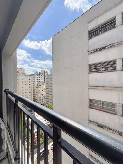 Loft Gris - Com Excelente Localizacao *