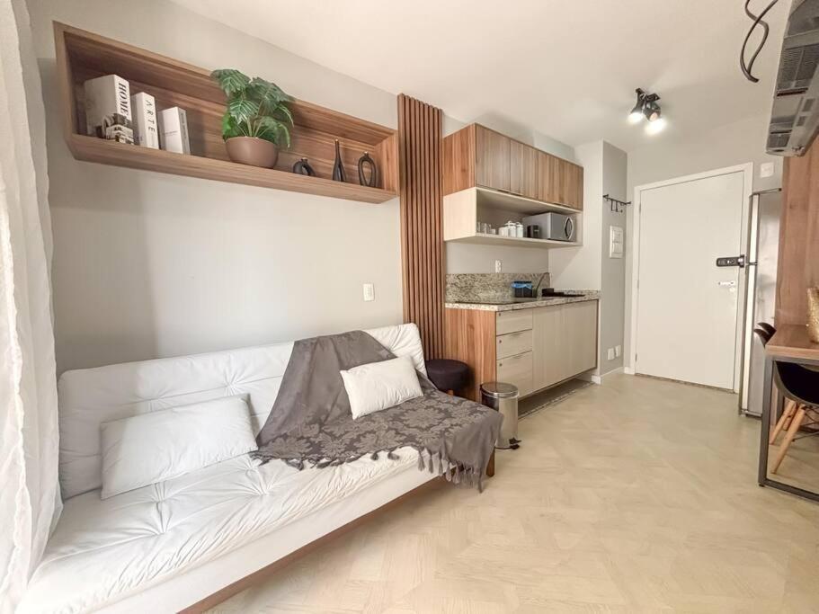 Loft Gris - Com Excelente Localizacao