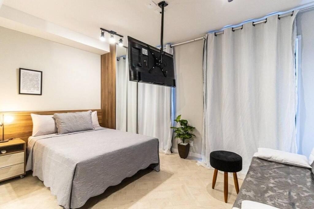 Loft Gris - Com Excelente Localizacao *