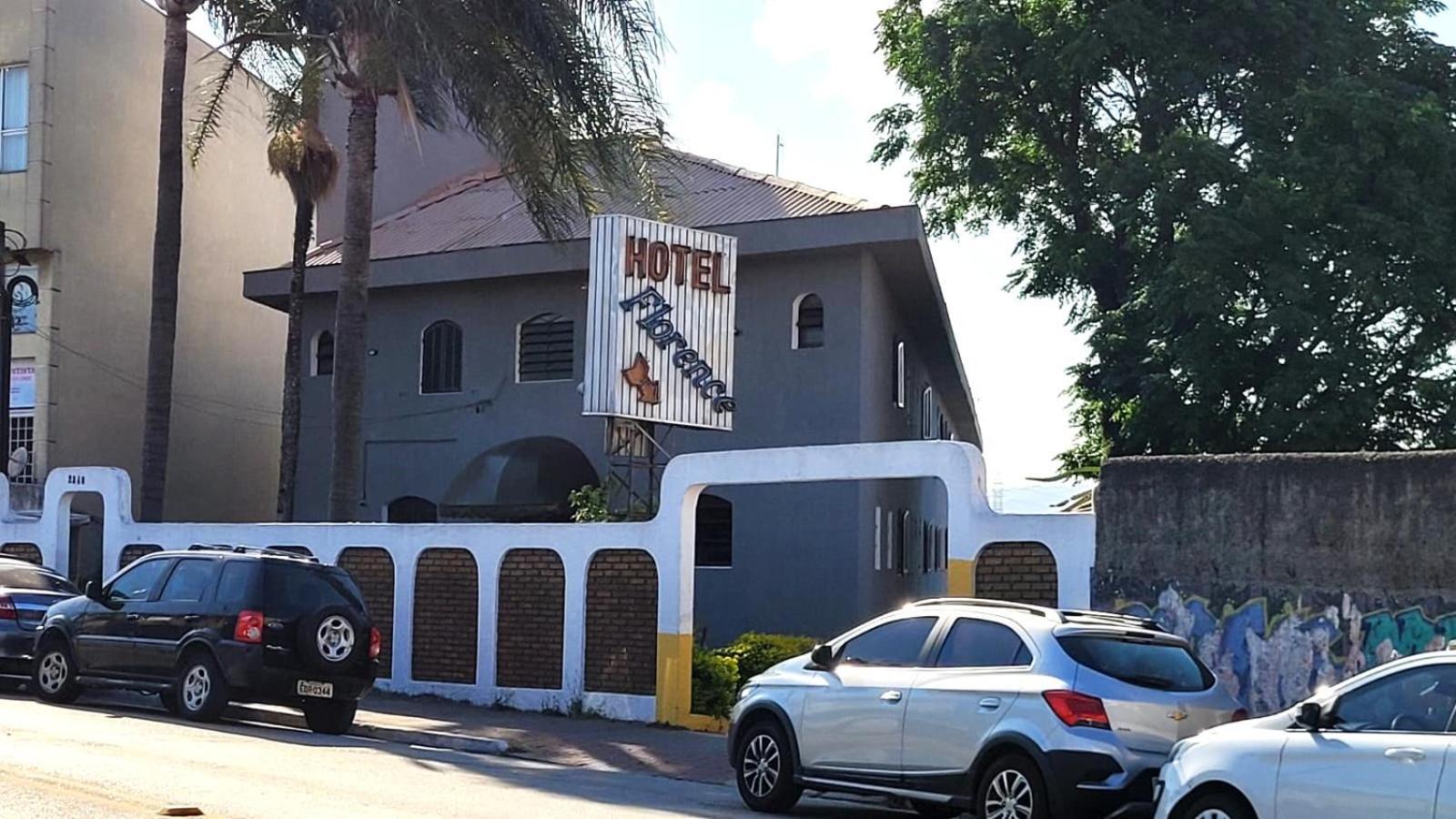 Florence Hotel *