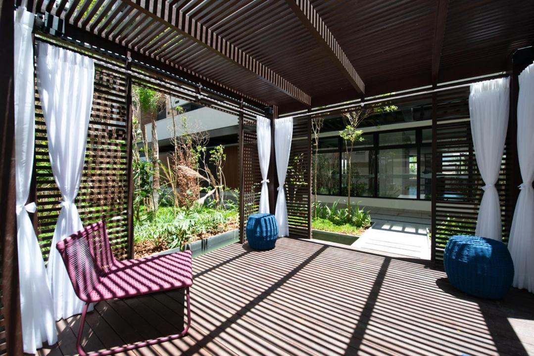 Em Centro Apartment *