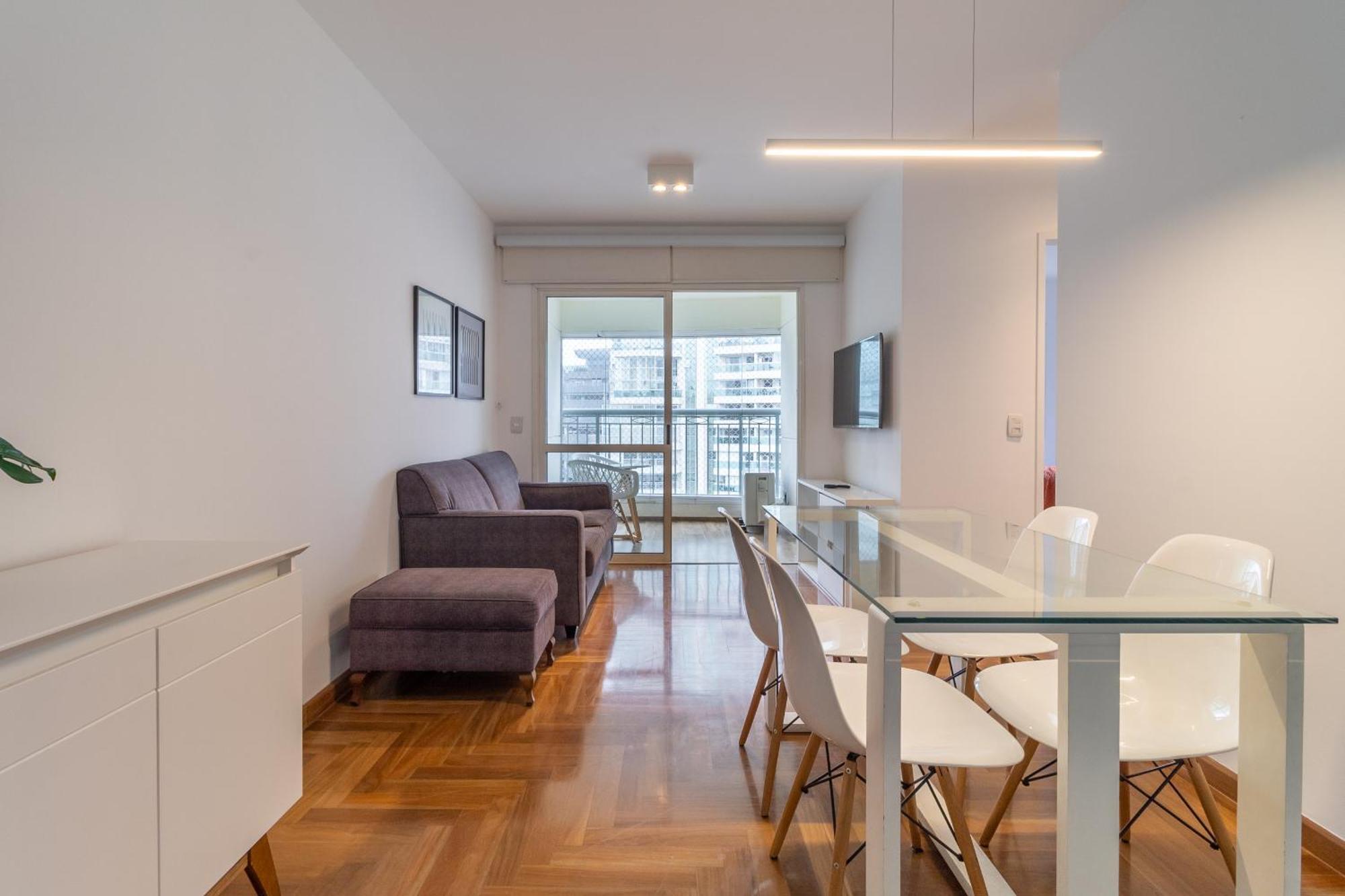 Akile Peixoto Gomide Apartment Sao Paulo