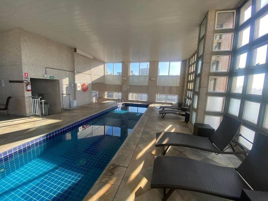 No Mercure Bela Vista, Ao Lado Hospitalbp Apartemen