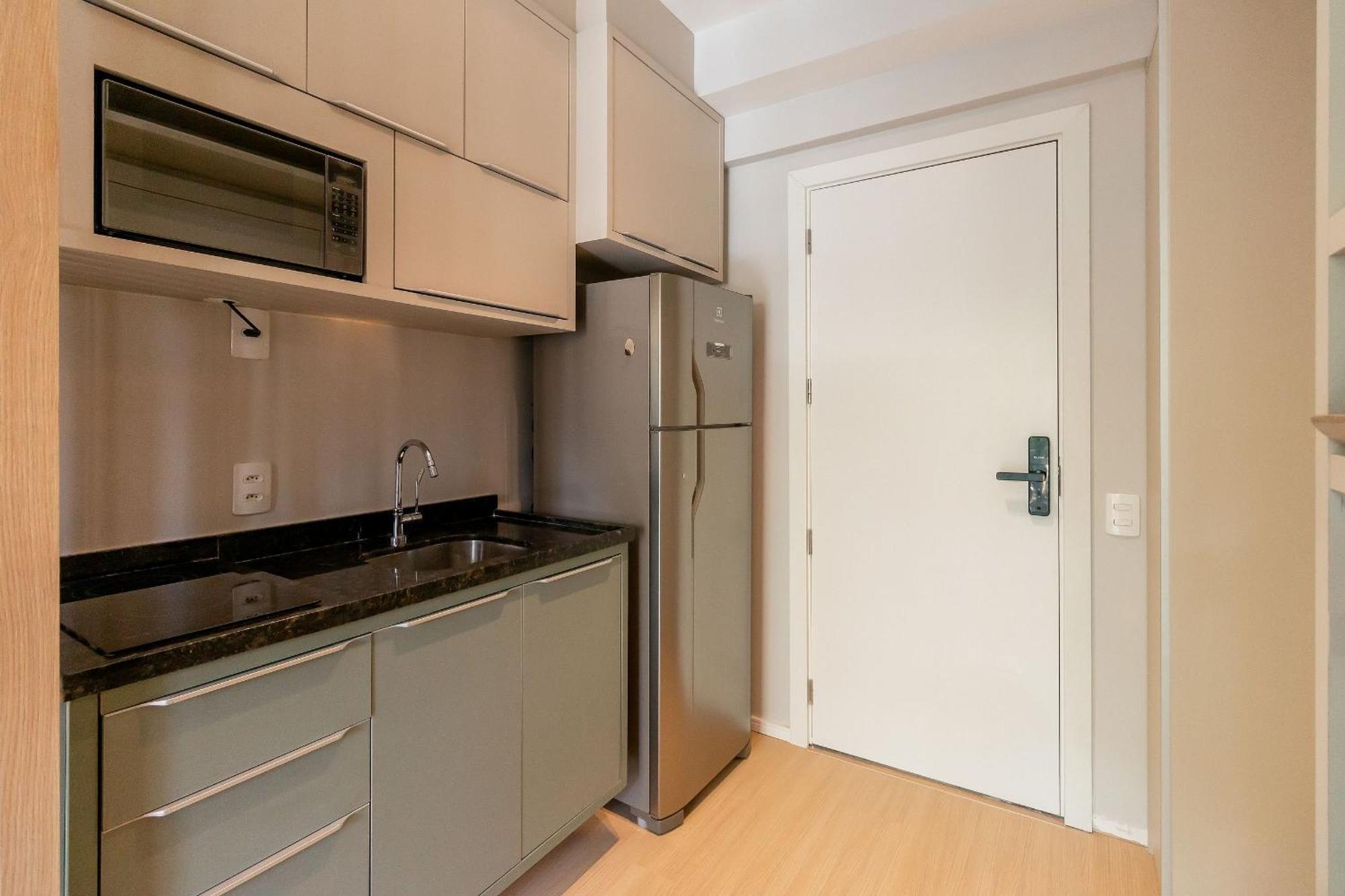 Completos Ao Lado Do Metro, Madalena Holiday home *