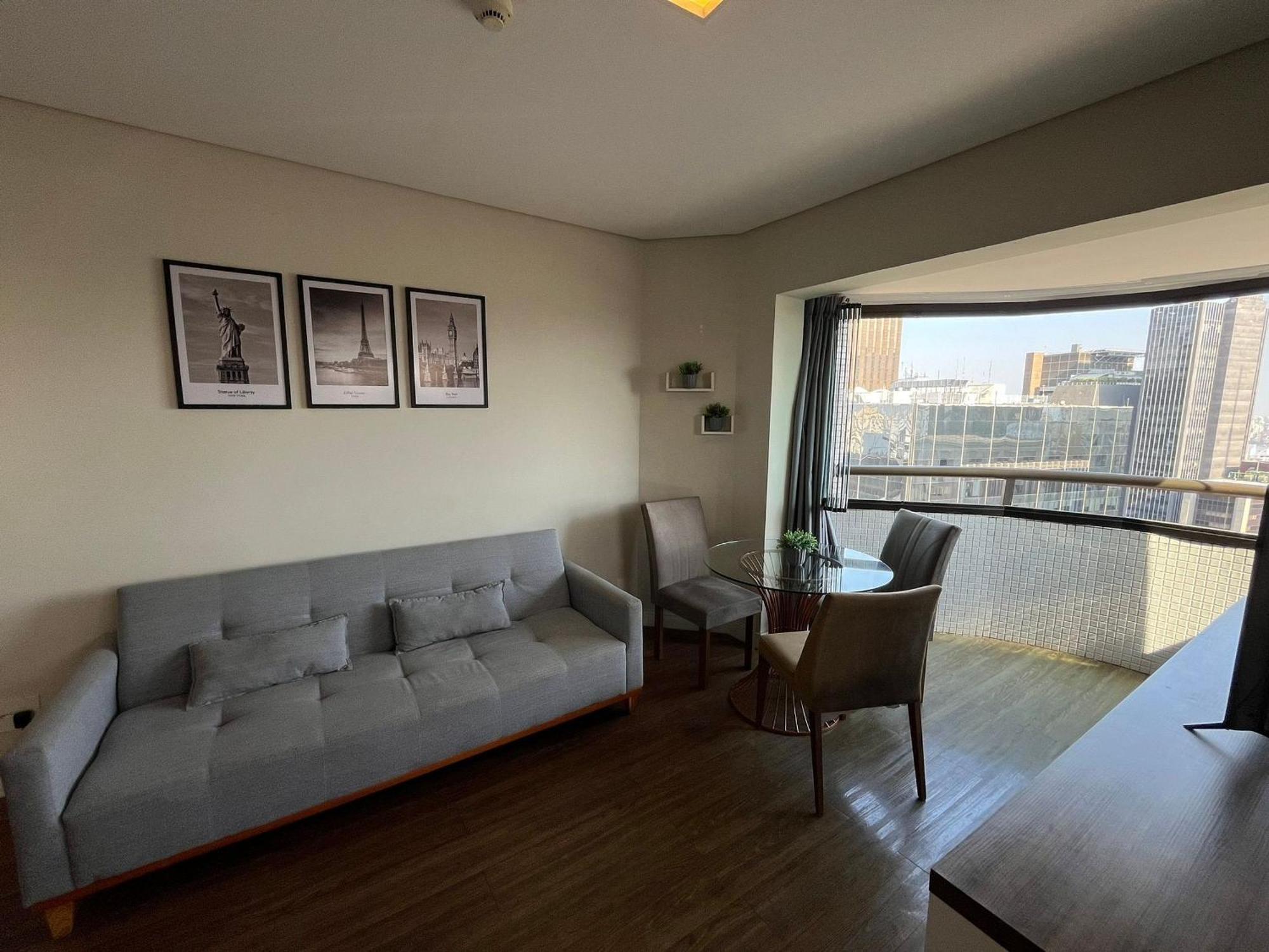 Flat Travel Paulista Wall Street | Delfhy