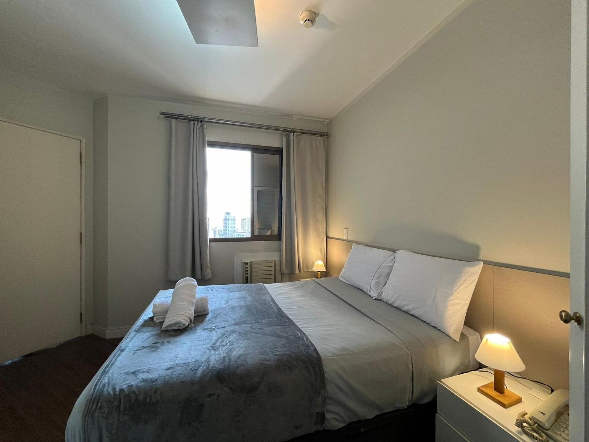 Apartment Flat Travel Paulista Wall Street | Delfhy *