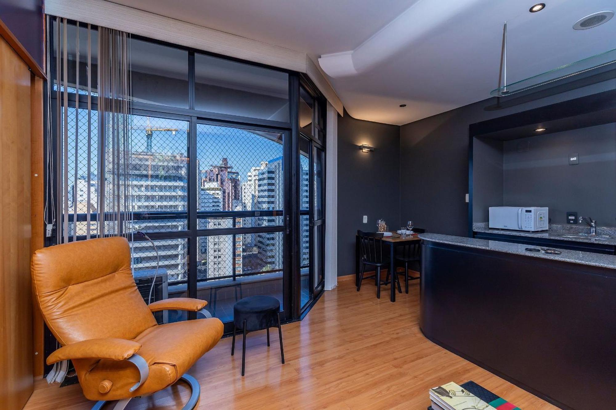 Adress Faria Lima Apartment *