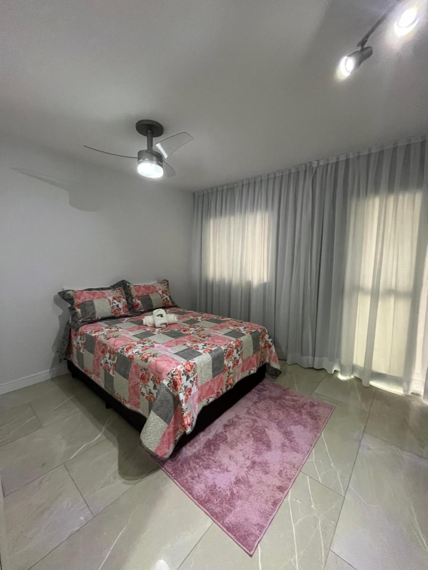Daire Pink One - Apto Novo, Moderno, Varanda, Poucos Passos Da Estacao Luz - Estacionamento Gratuito