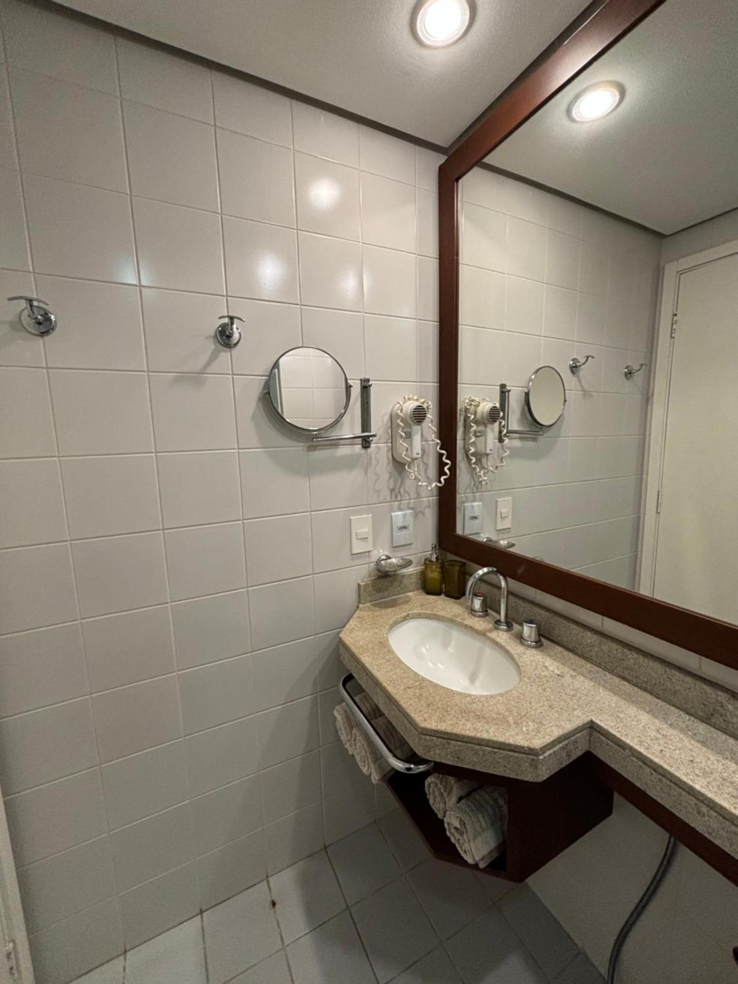 Flat Meli Ibirapuera Moema Com Cozinha,garagem,piscina 907 Sao Paulo