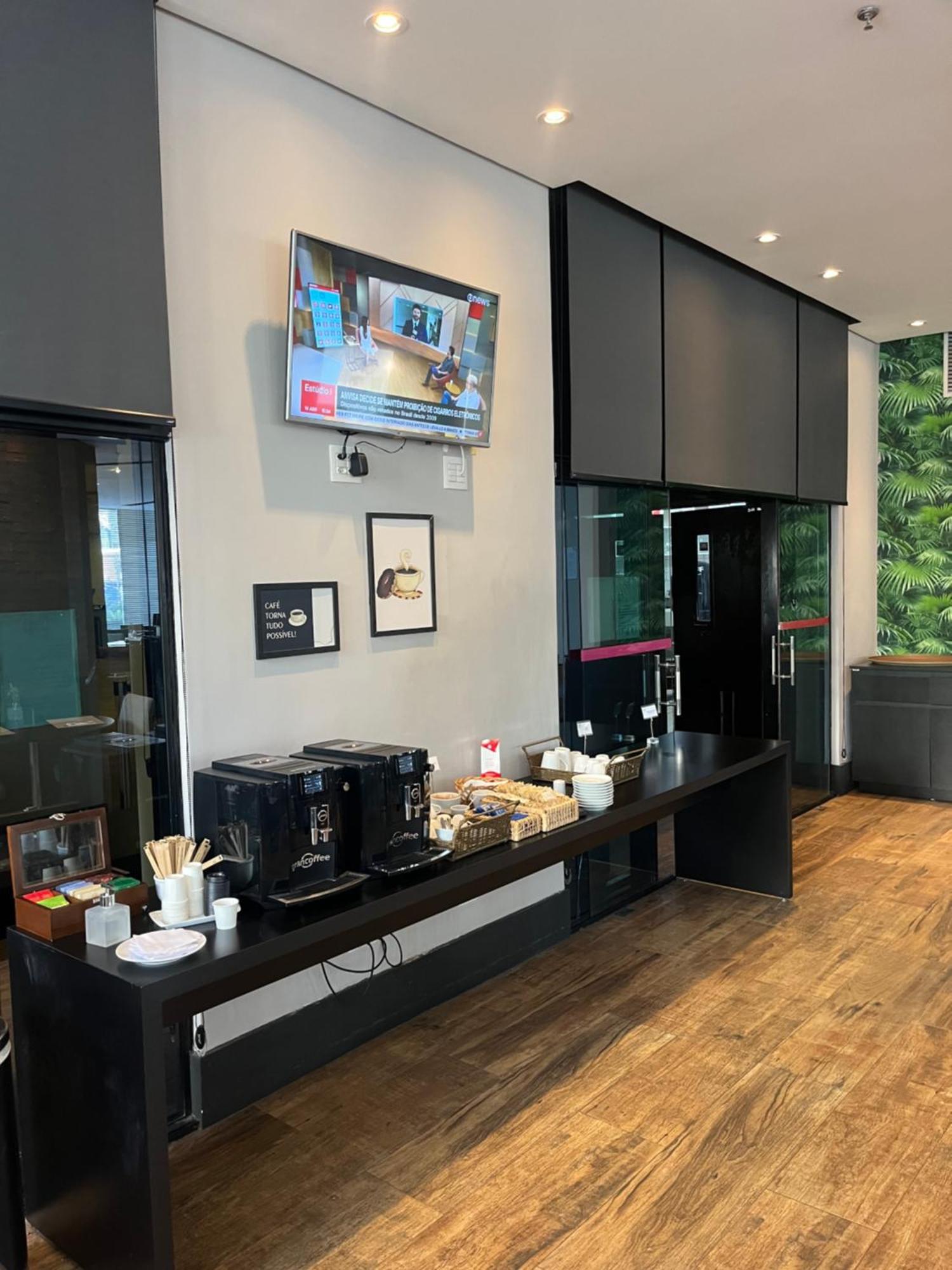 Flat Meli Ibirapuera Moema Com Cozinha,garagem,piscina 907 * São Paulo